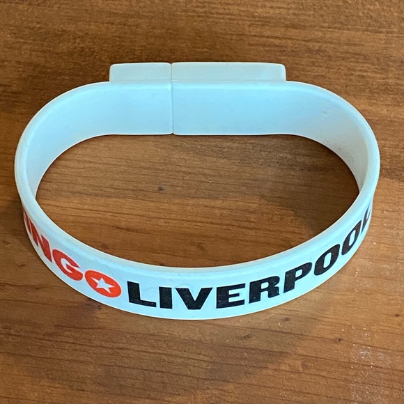 The Beatles Ringo Starr Liverpool 8 (USB Band) - Picture 2 of 5